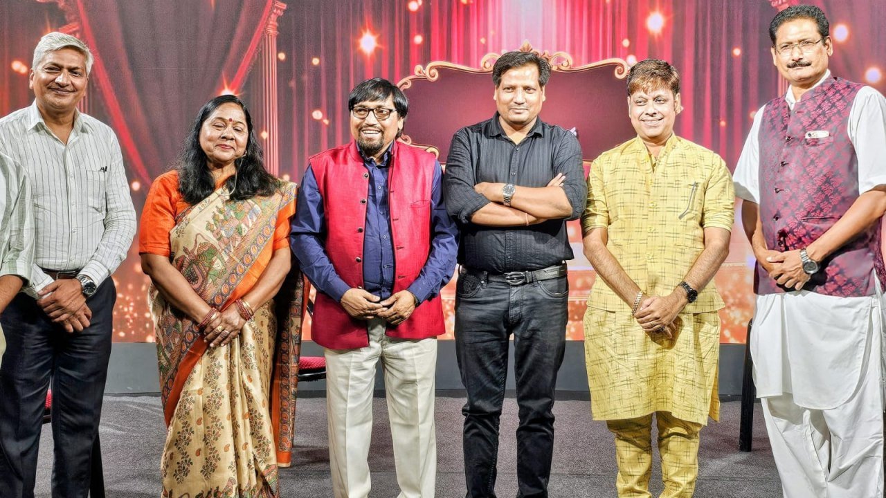 Kumar Lalit and Chetna Sharma to Feature in DD Uttar Pradesh's Vans More Season 4 Kavi Sammelan Kumar Lalit and Chetna Sharma to Feature in DD Uttar Pradesh's Vans More Season 4 Kavi Sammelan