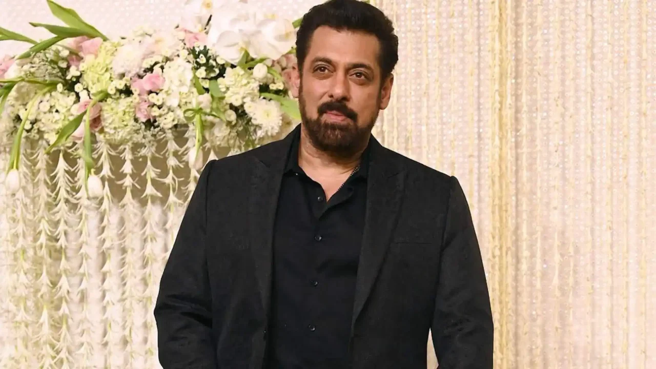Salman Khan Reportedly Sells Bandra Apartment for ₹3.50 Crore; Official Confirmation Awaited Salman Khan Reportedly Sells Bandra Apartment for ₹3.50 Crore; Official Confirmation Awaited