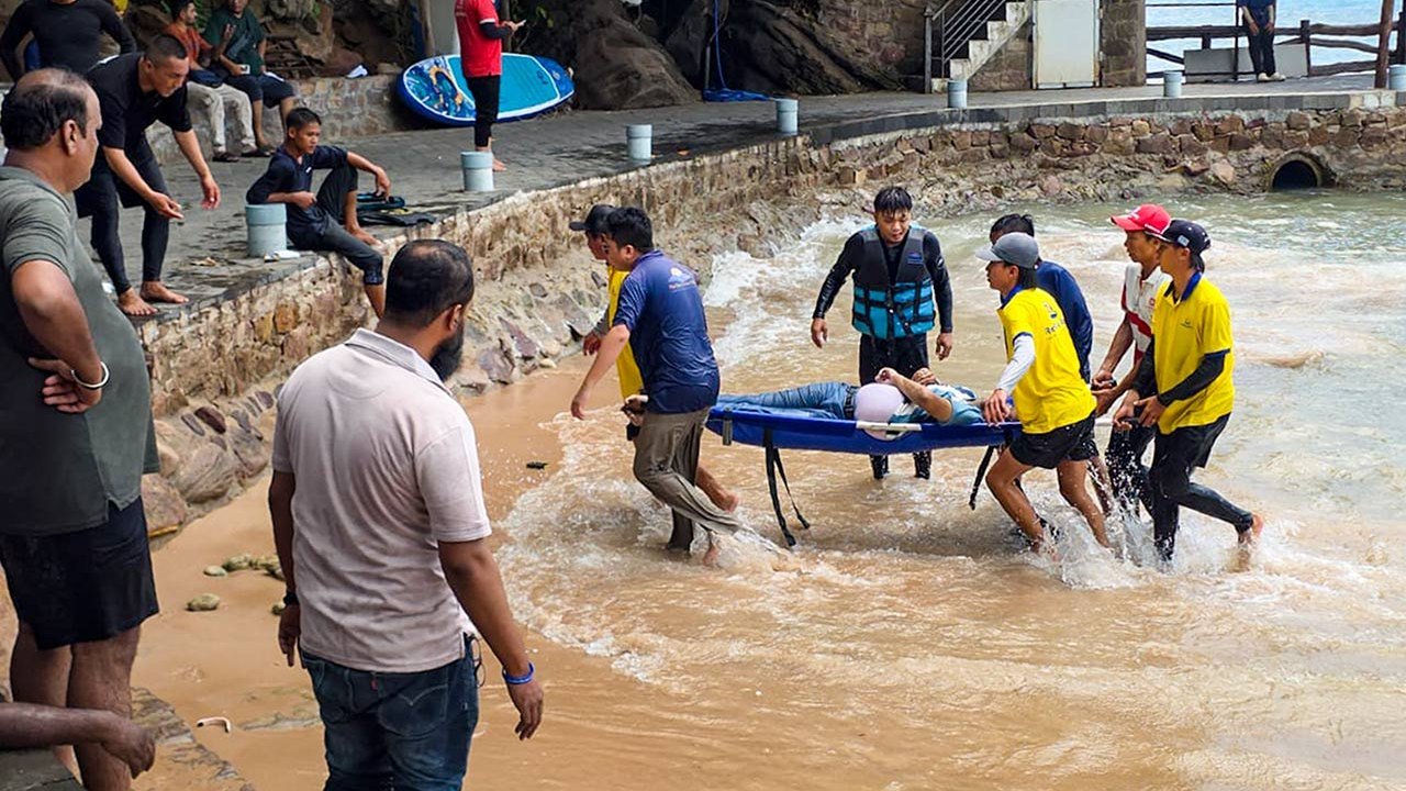 ‘We Tried CPR, But It Was Too Late’: Hyderabad Survivors Recount Horror of Vietnam Boat Tragedy ‘We Tried CPR, But It Was Too Late’: Hyderabad Survivors Recount Horror of Vietnam Boat Tragedy